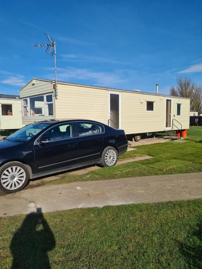 Cosy, Family Caravan Near The Beach クラクトン・オン・シー エクステリア 写真